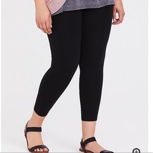 Torrid Brand New Black Crop Leggings